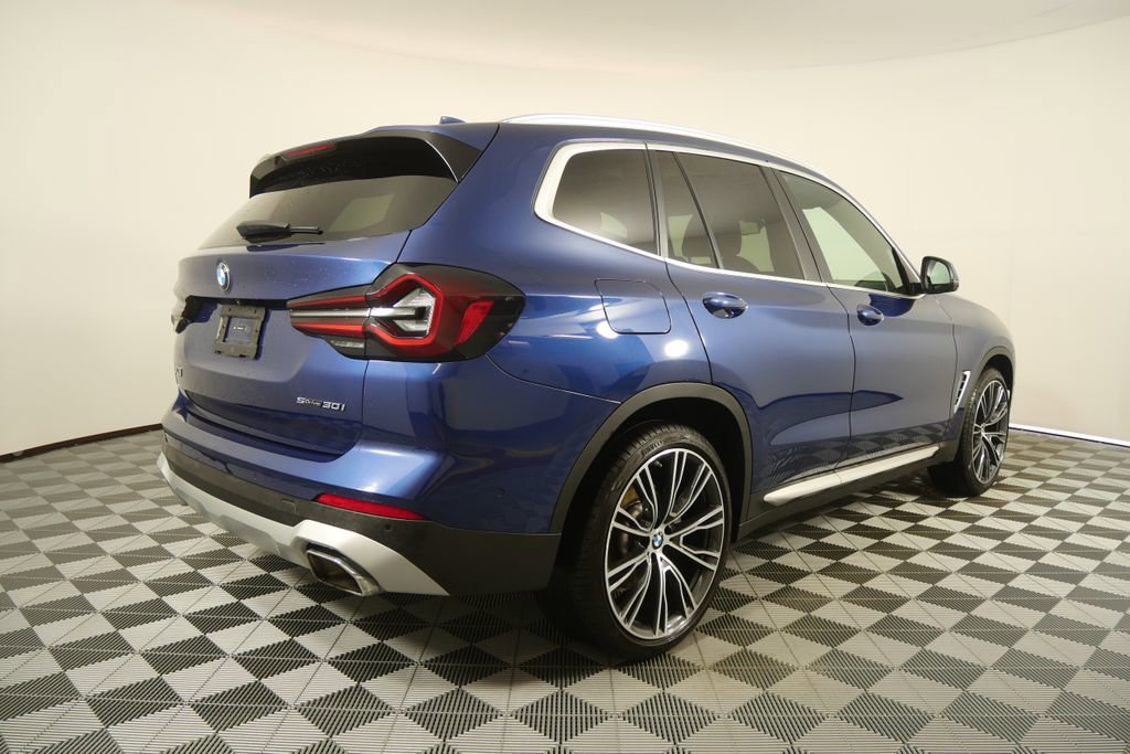 Certified 2024 BMW X3 sDrive30i w/ Premium Package image 3