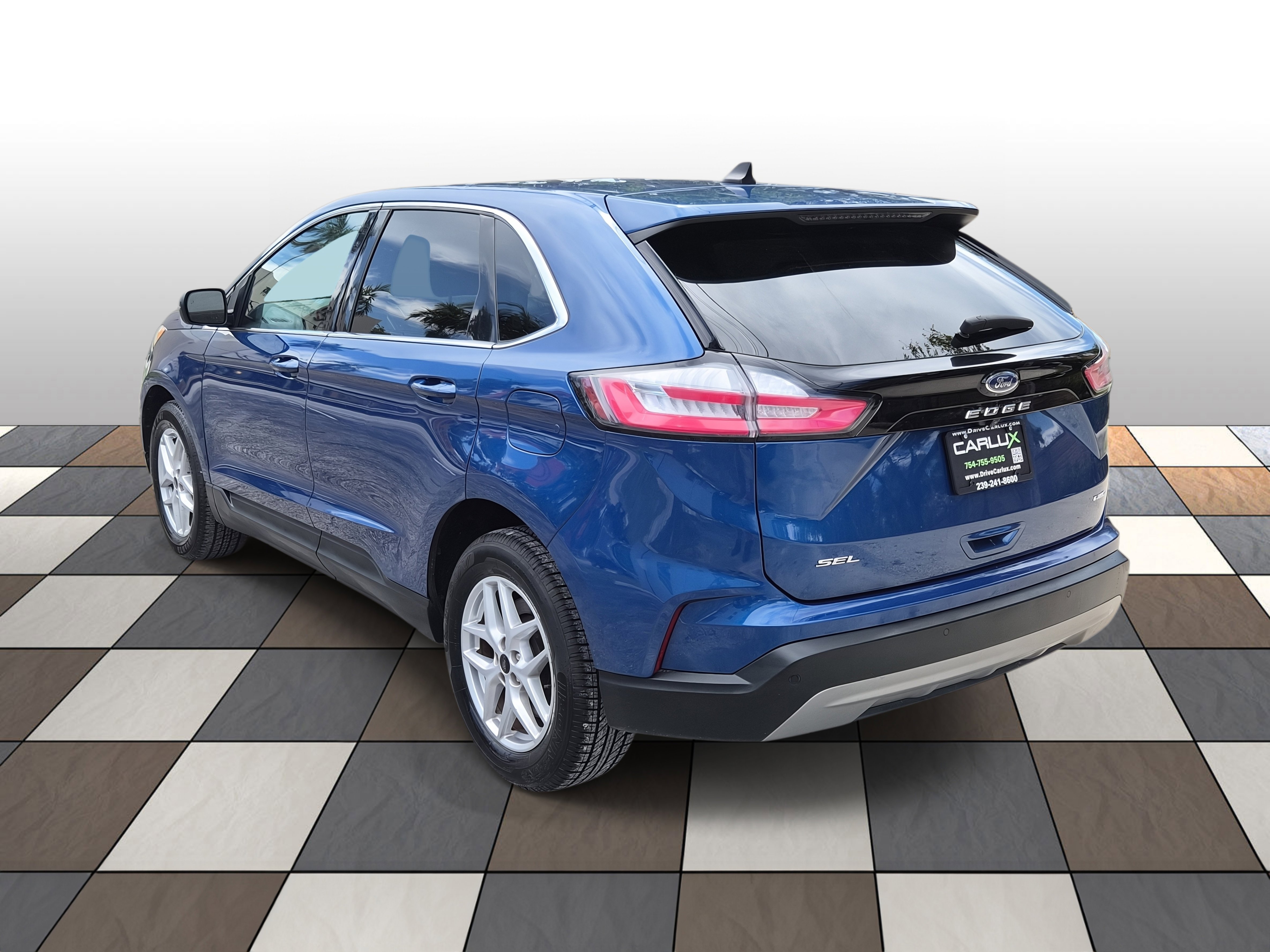 Used 2023 Ford Edge SEL image 6