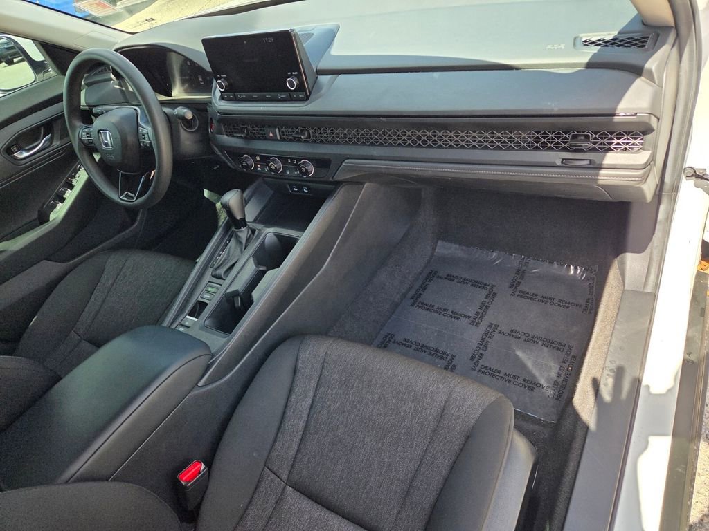 Used 2025 Honda Accord LX image 15