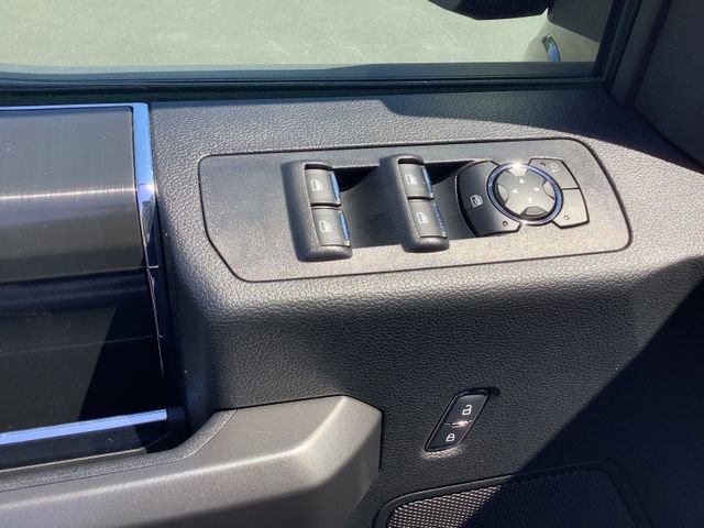 Used 2018 Ford F150 XLT image 9