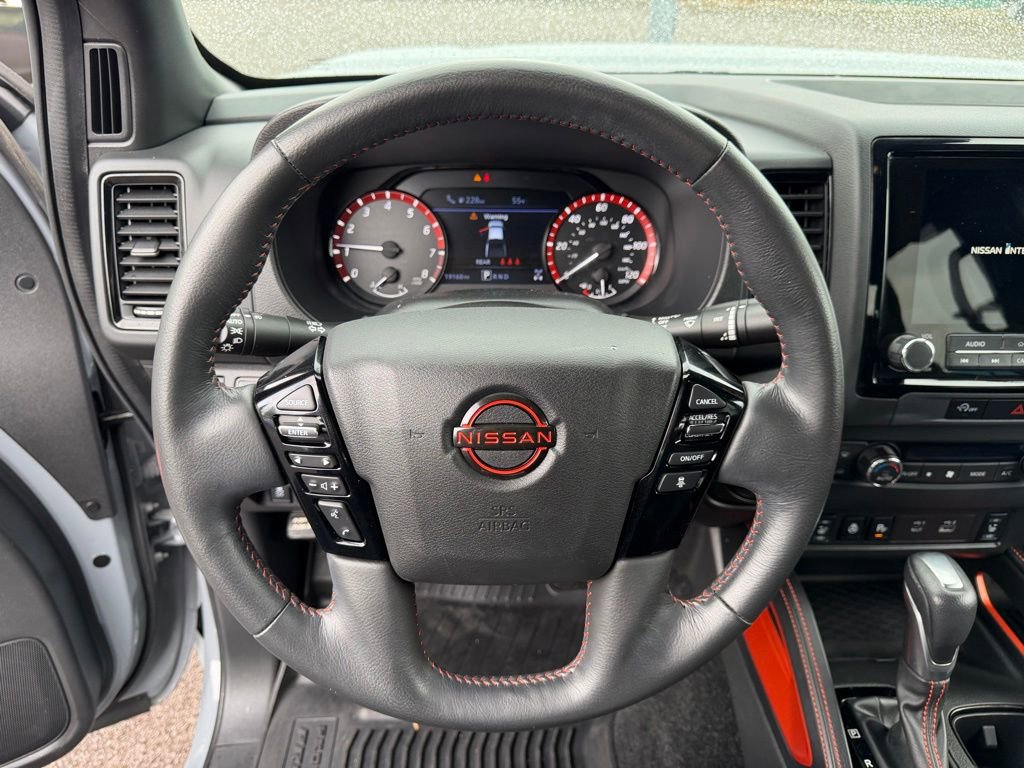 Used 2024 Nissan Frontier PRO-4X w/ Pro Convenience Package AWD/4WD image 18
