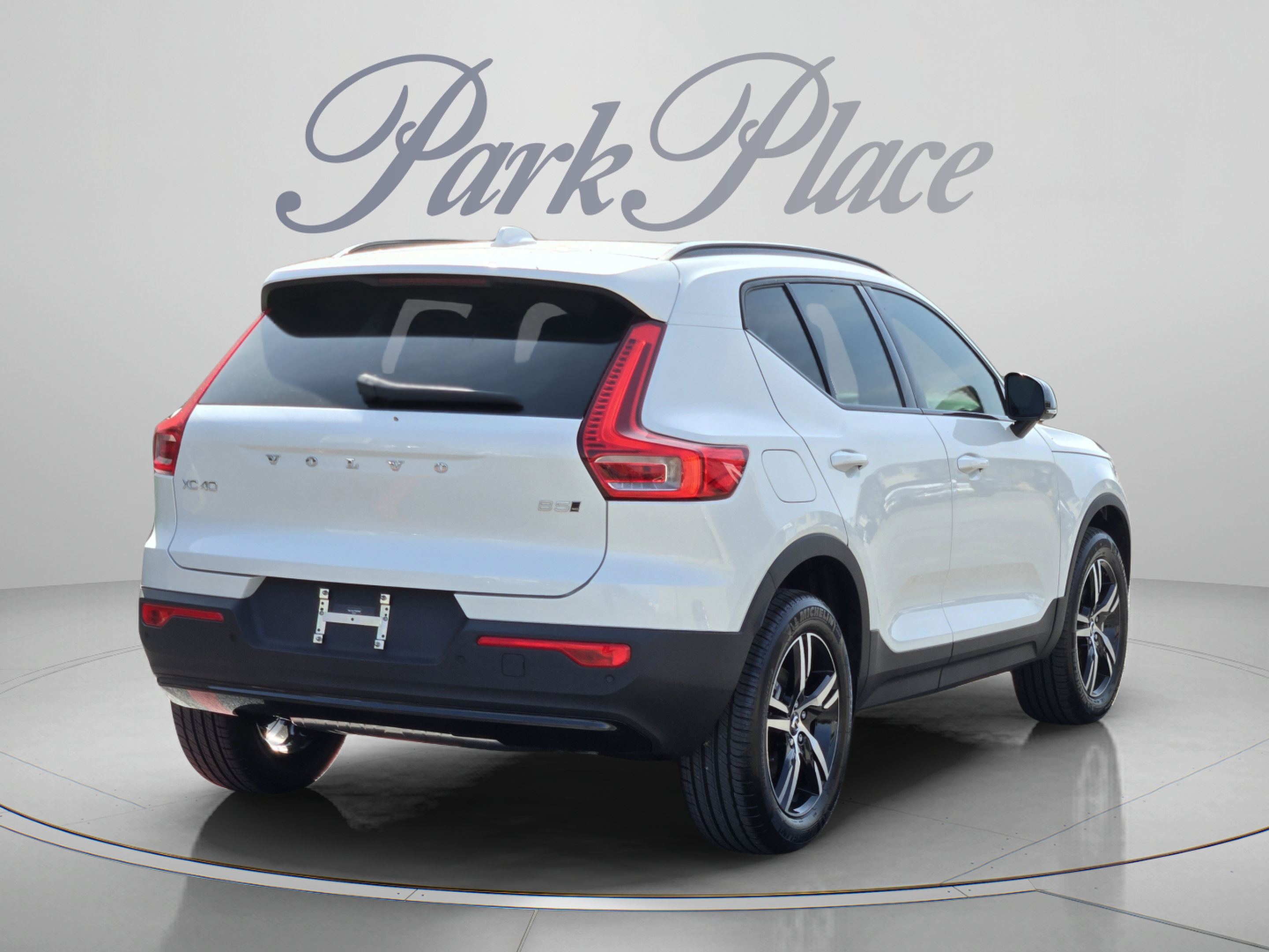 New 2026 Volvo XC40 B5 Core w/ Protection Package Premier AWD/4WD image 6