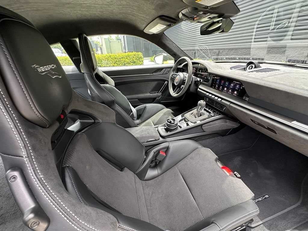 Certified 2026 Porsche 911 GT3 RWD image 38