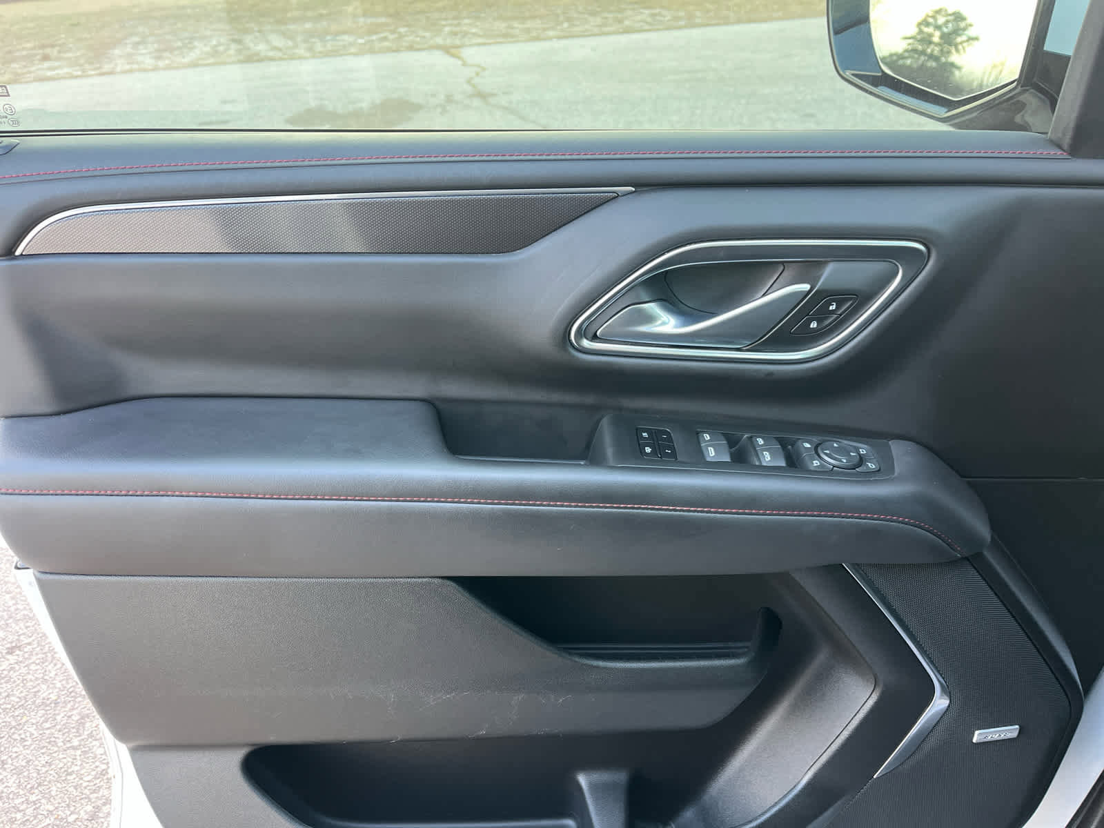 Used 2021 Chevrolet Suburban RST w/ Luxury Package image 35