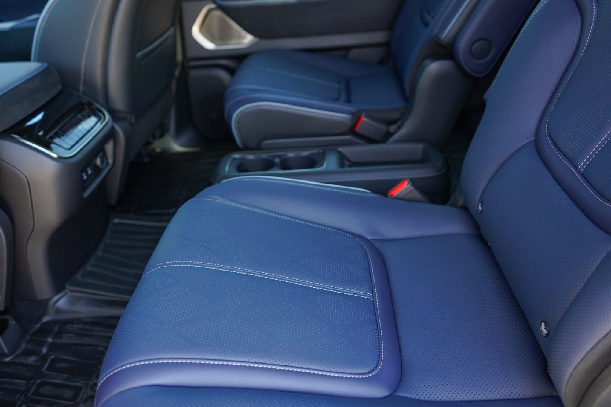 New 2026 INFINITI QX80 4WD image 20