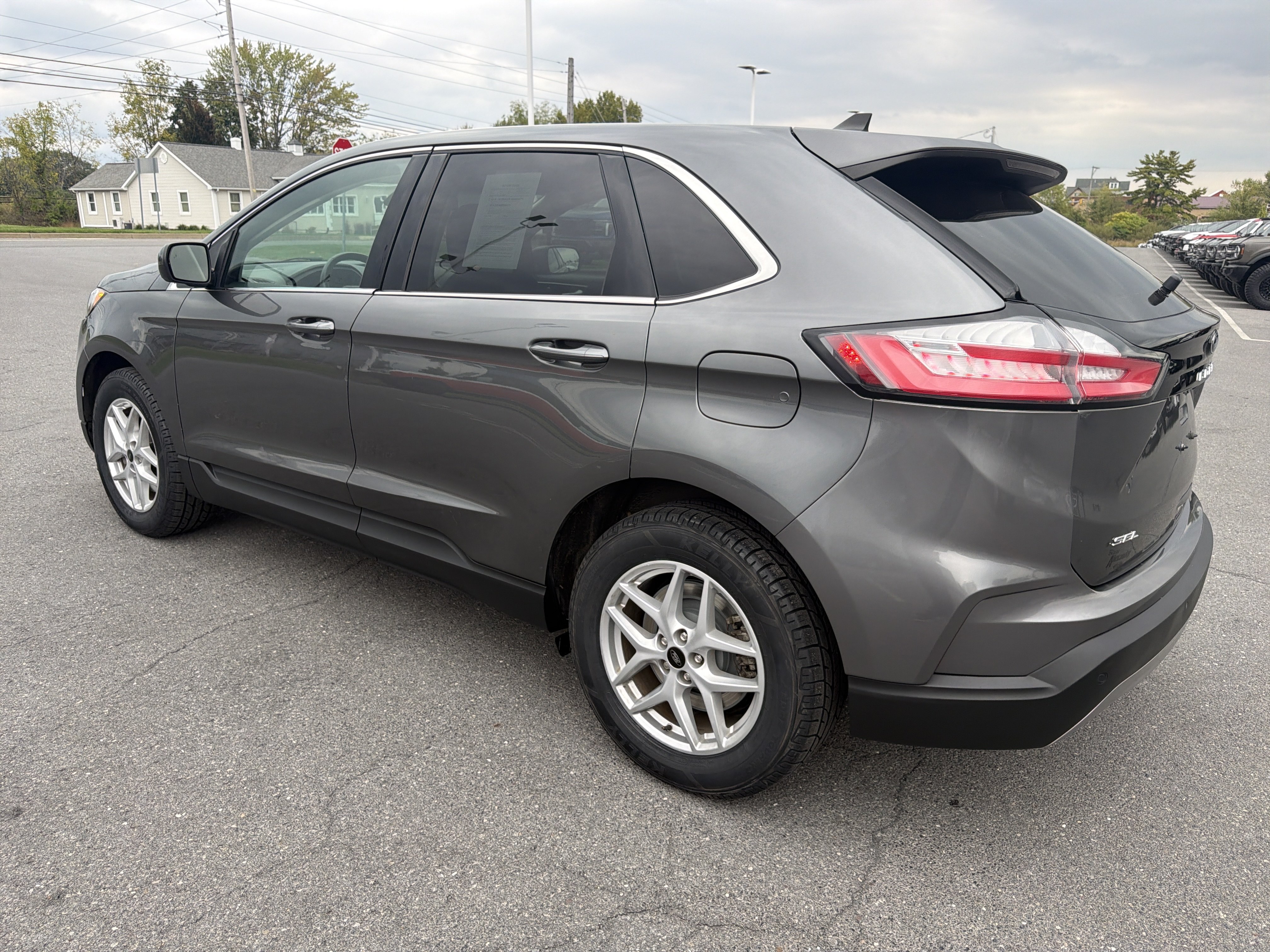 Used 2024 Ford Edge SEL AWD/4WD image 6
