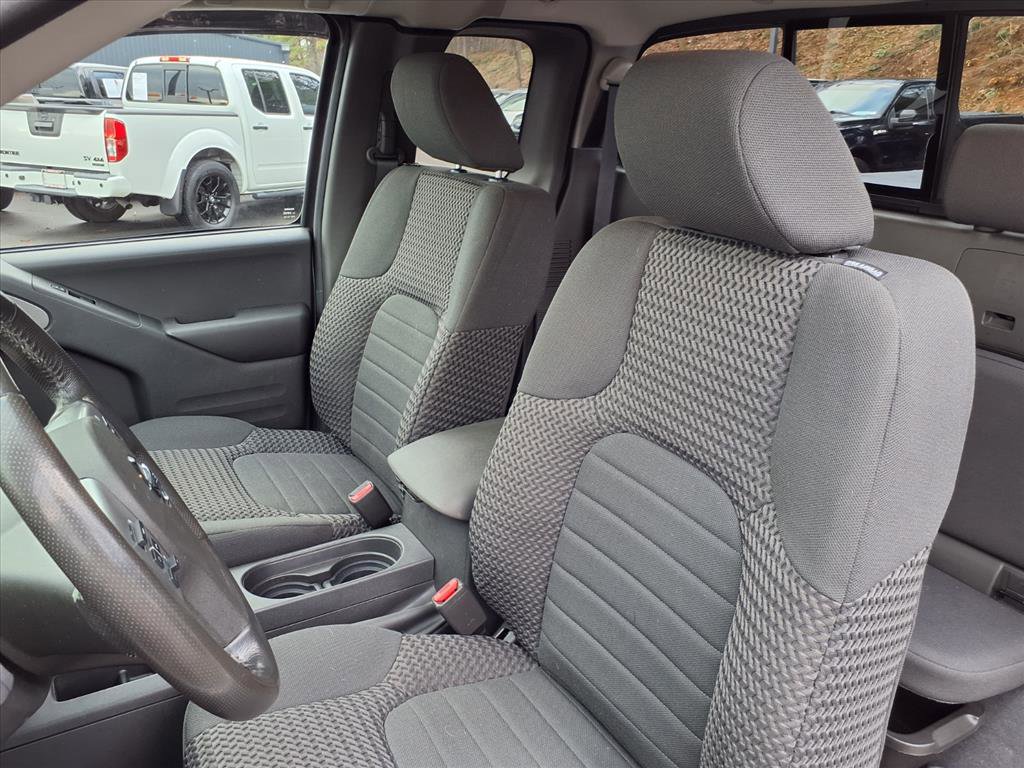 Used 2019 Nissan Frontier SV w/ Value Truck Package image 16