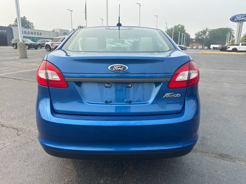 Used 2011 Ford Fiesta S FWD image 8