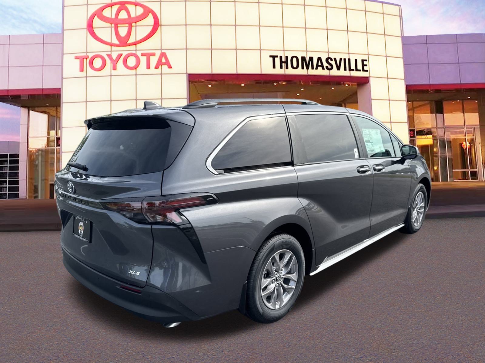 New 2025 Toyota Sienna XLE FWD image 6