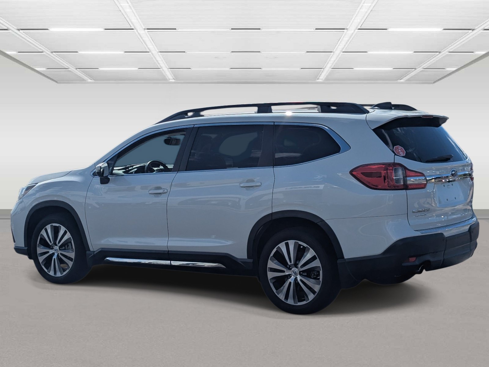 Used 2020 Subaru Ascent Limited w/ Technology Package AWD/4WD image 3