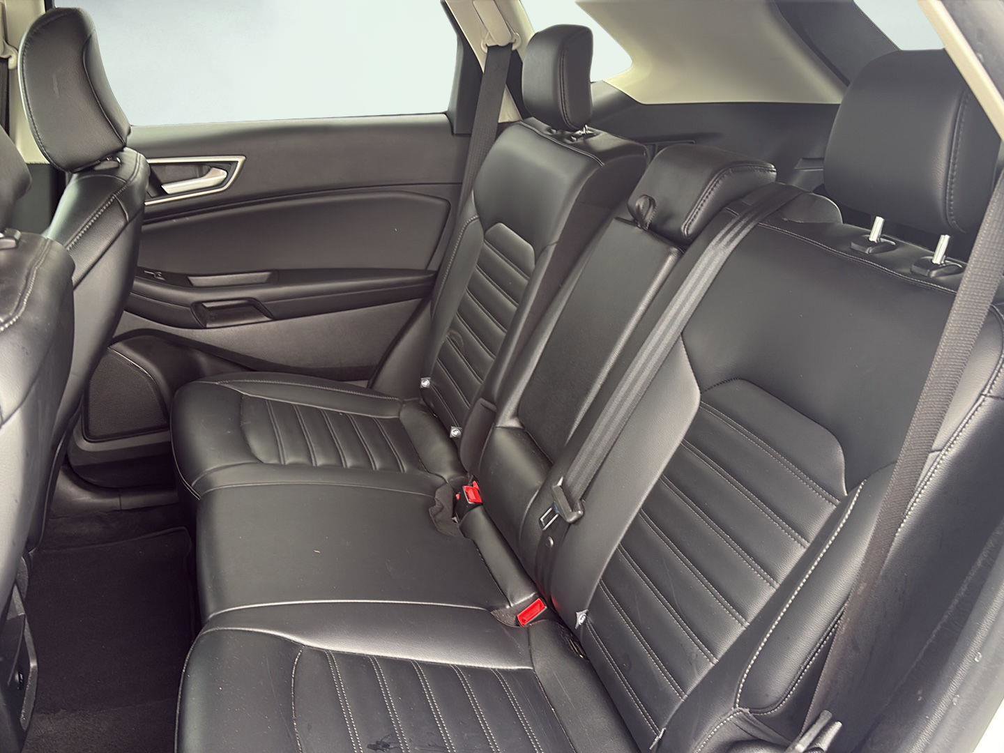 Used 2024 Ford Edge SEL image 24