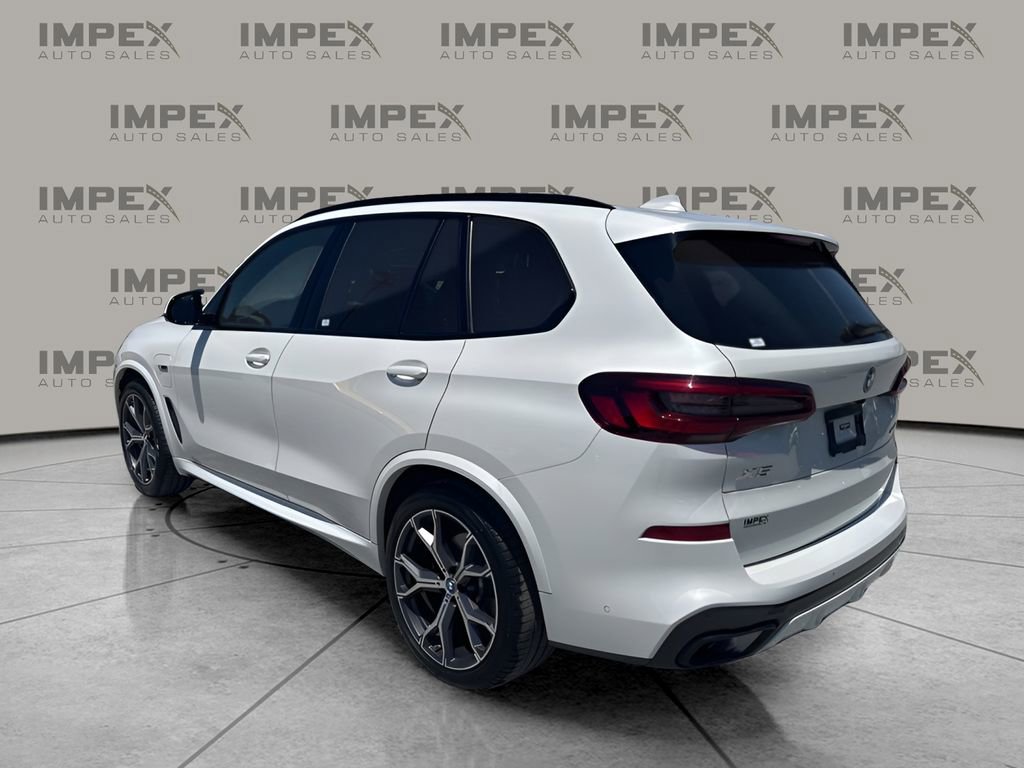 Used 2023 BMW X5 xDrive45e w/ M Sport Package AWD/4WD image 3
