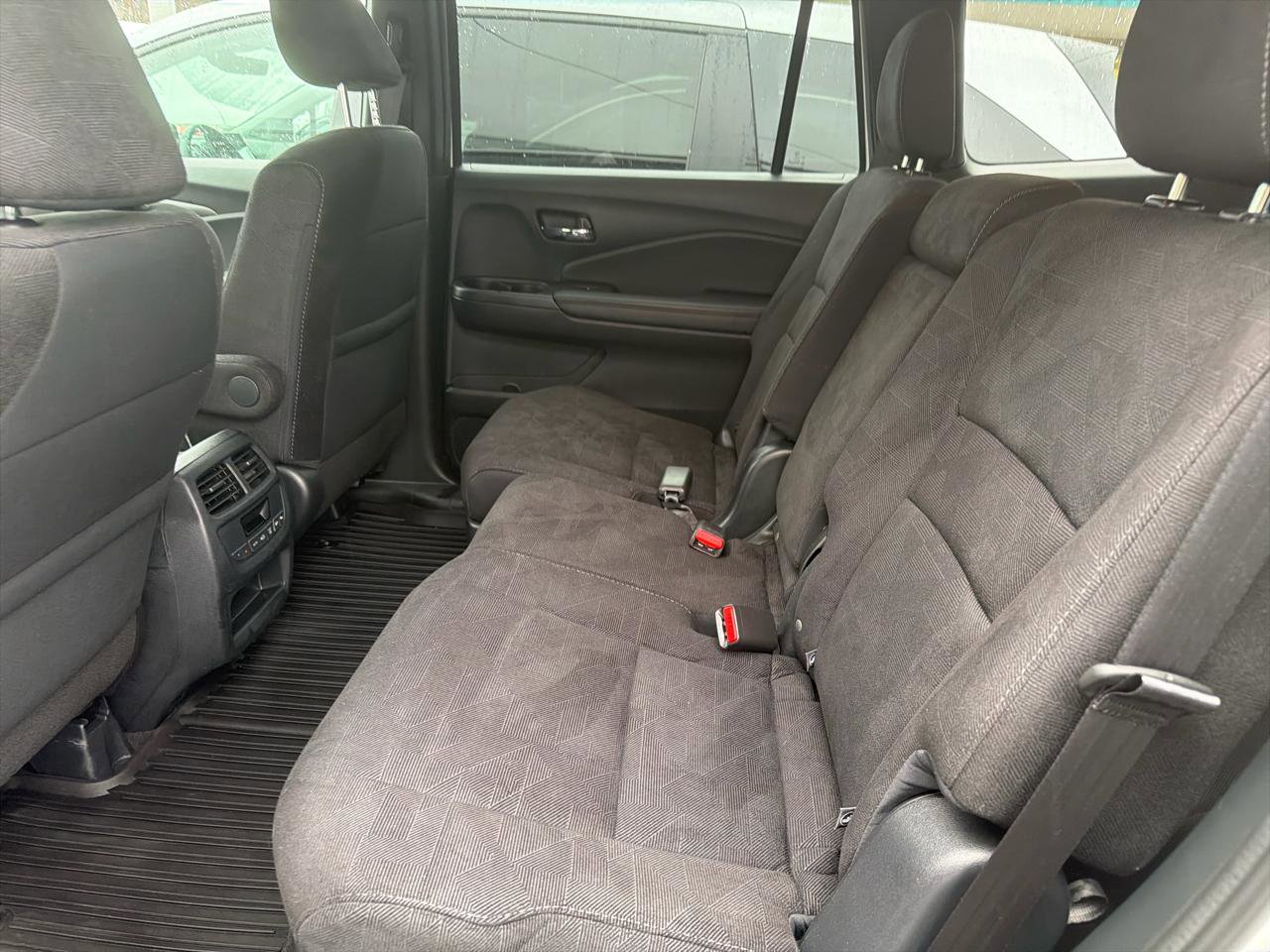 Used 2022 Honda Pilot Sport image 19