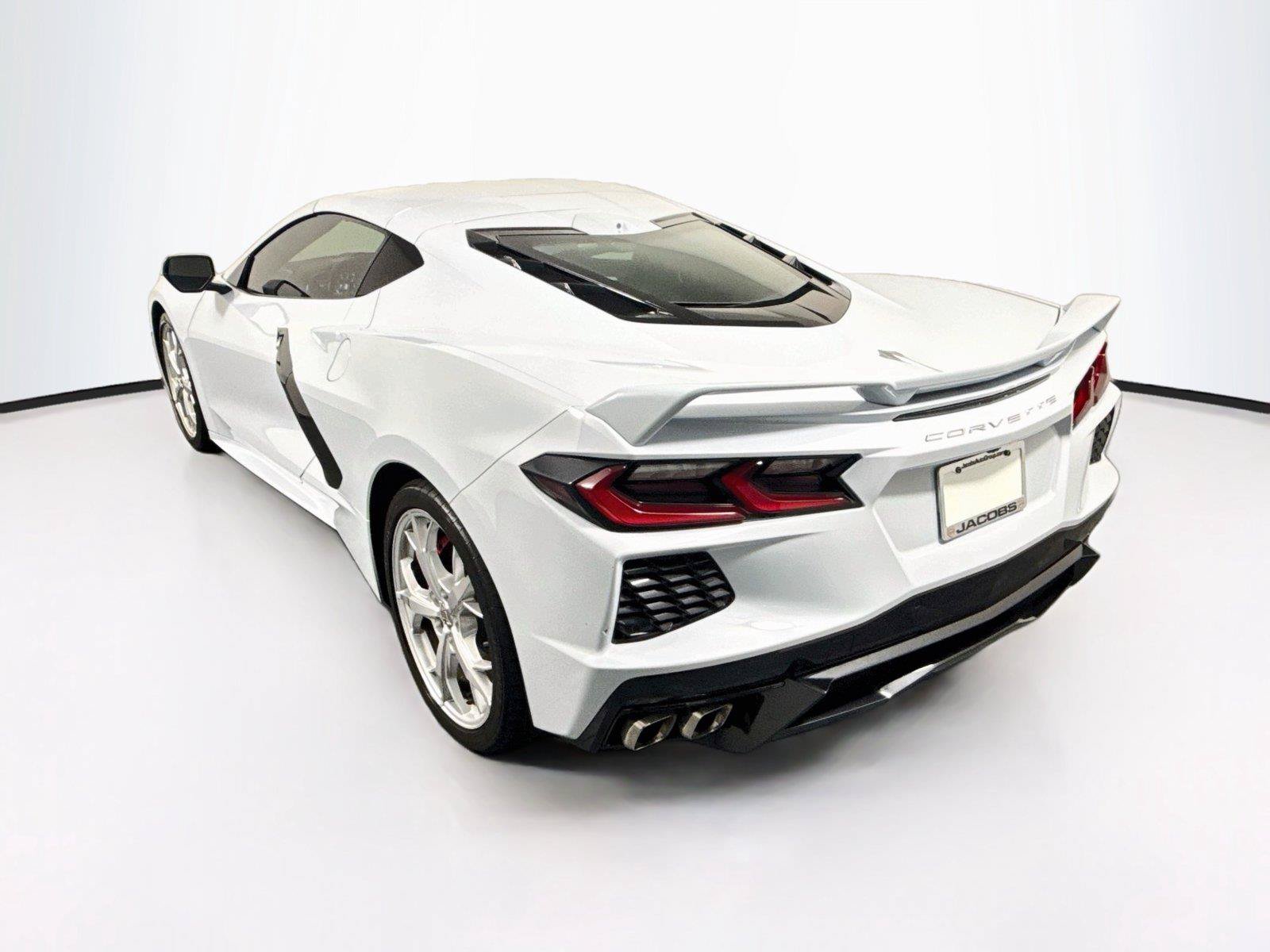 Used 2021 Chevrolet Corvette Stingray Preferred Cpe w/ Z51 Performance Package RWD image 3