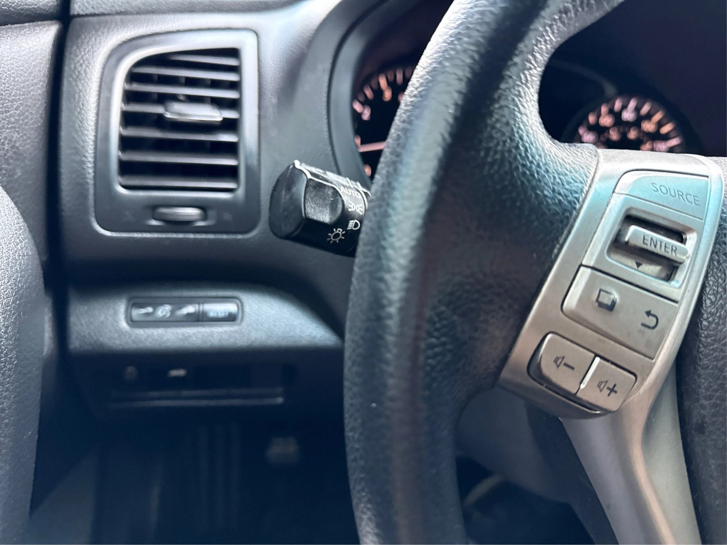 Used 2014 Nissan Altima 2.5 S w/ Display Audio Package image 25