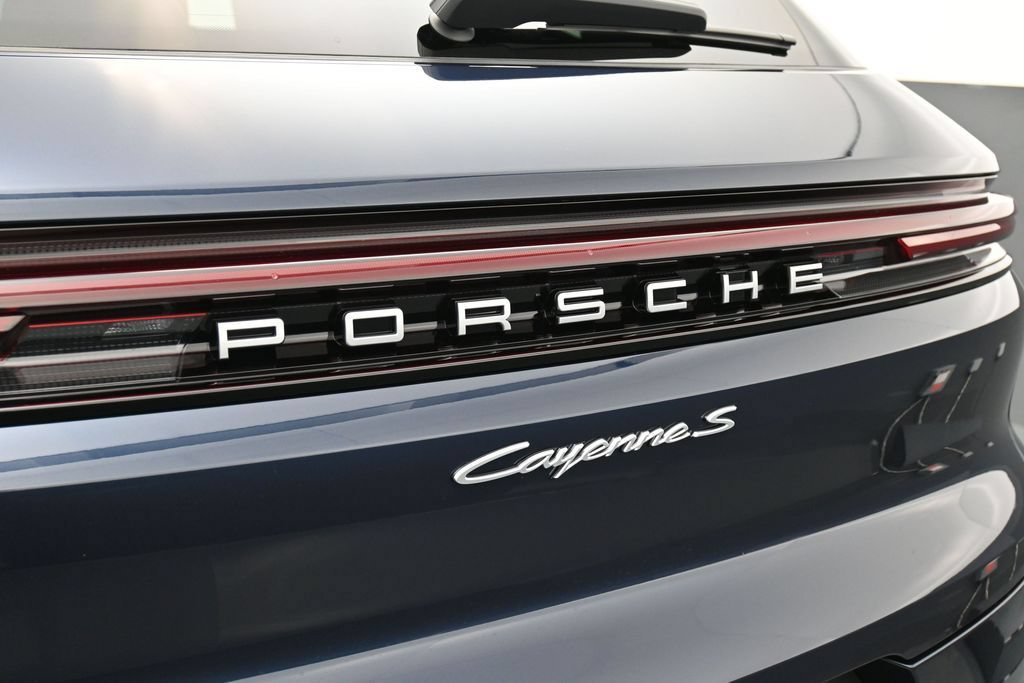New 2026 Porsche Cayenne S AWD/4WD image 14