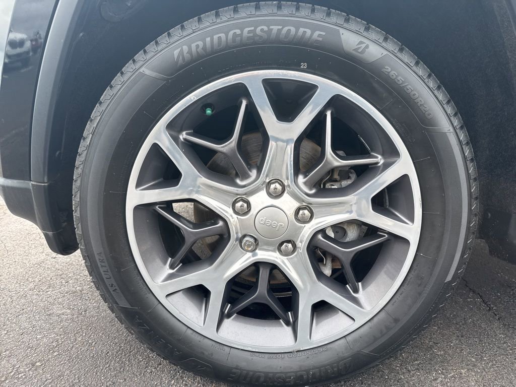 Used 2019 Jeep Grand Cherokee Limited w/ Luxury Group II image 9