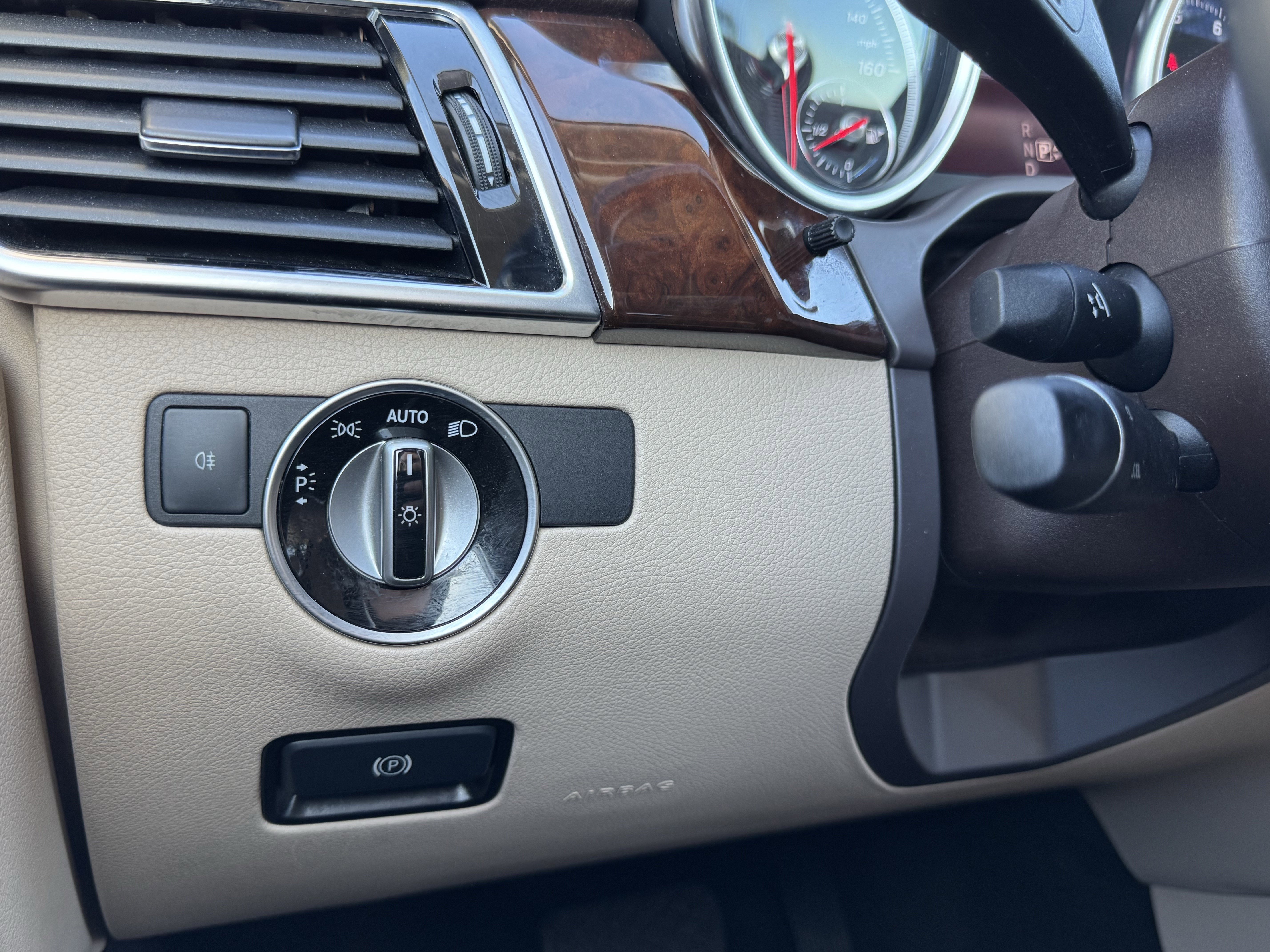 Used 2018 Mercedes-Benz GLE 350 image 28