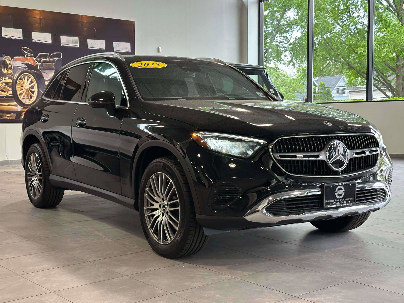 Certified 2025 Mercedes-Benz GLC 300 4MATIC image 2