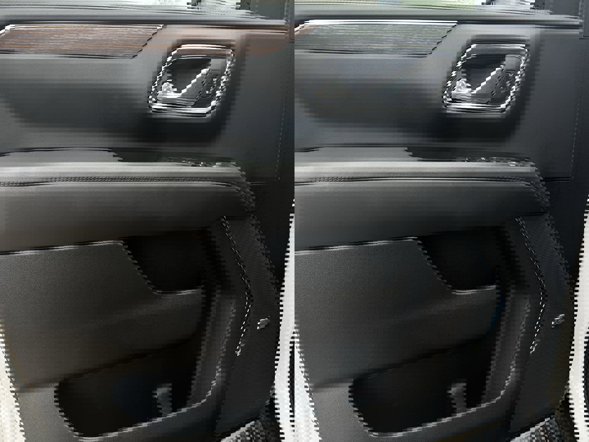 Certified 2024 Chevrolet Tahoe High Country image 23