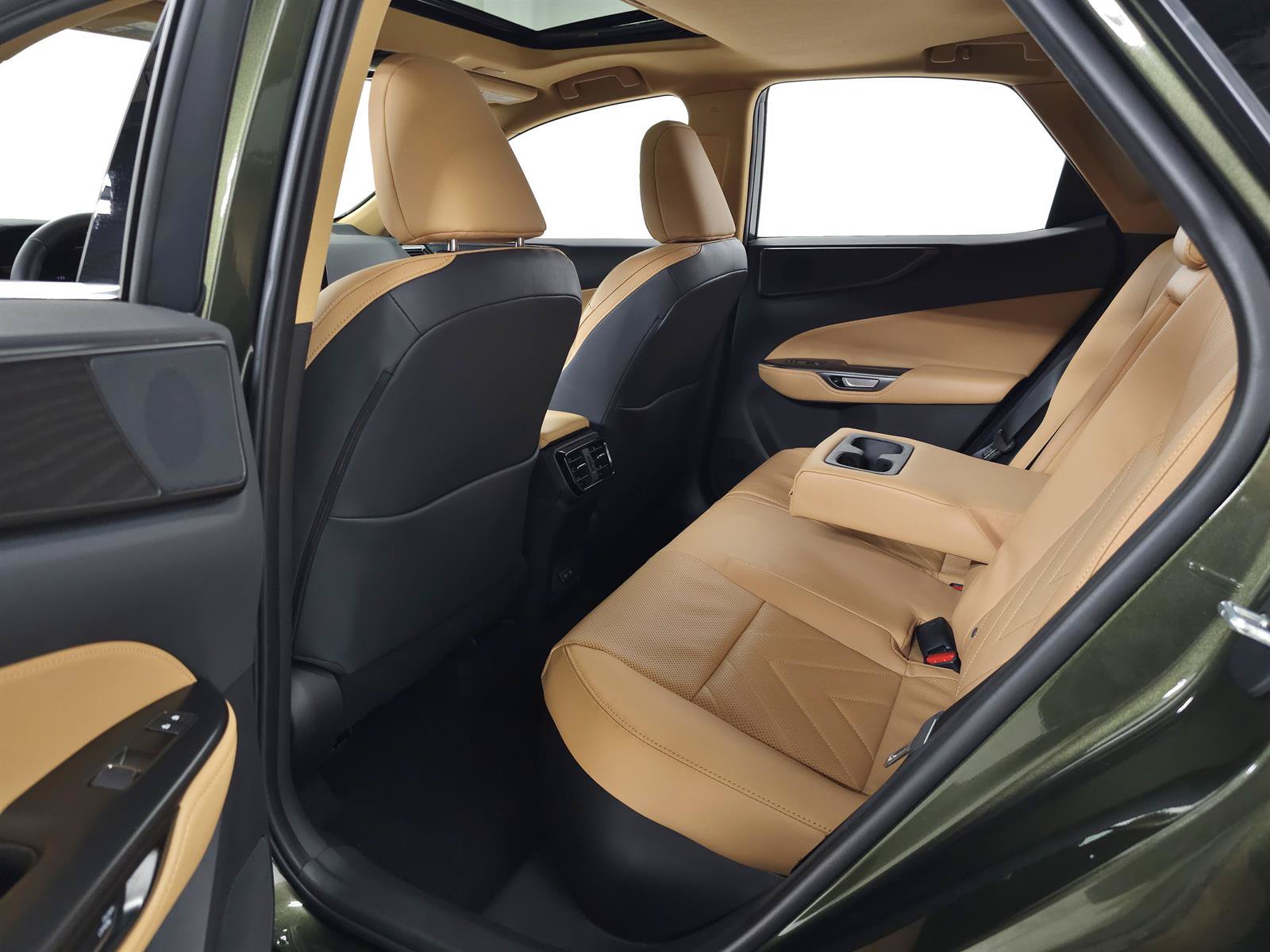 Used 2023 Lexus NX 350h AWD w/ Vision Package image 33