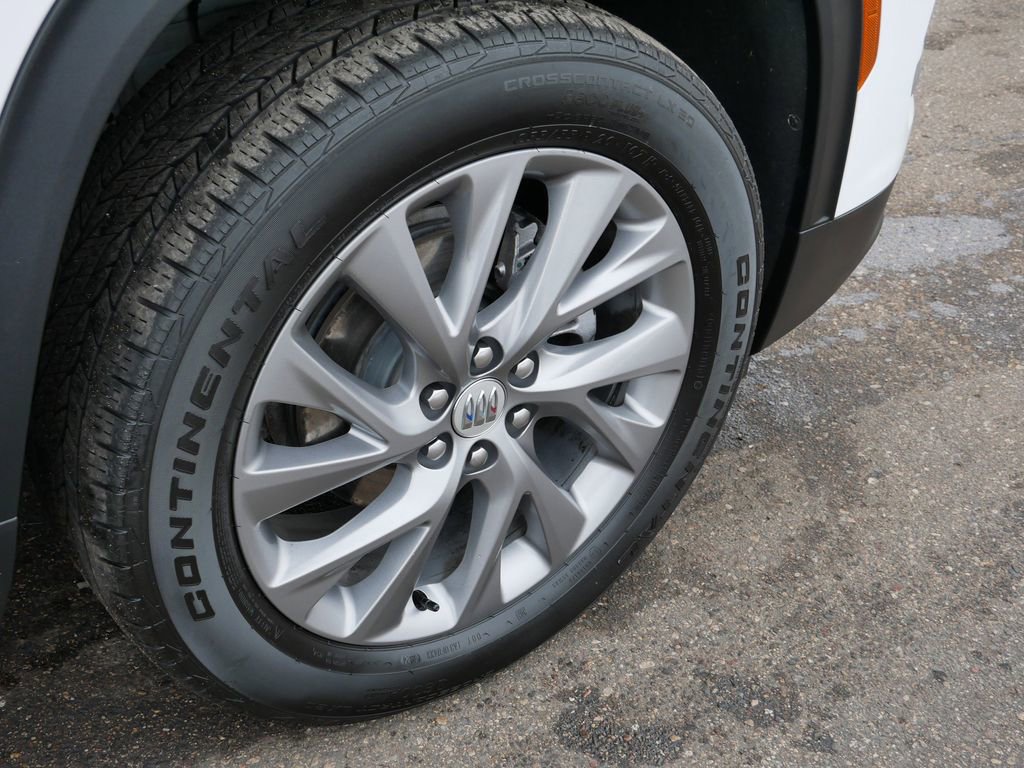 Used 2025 Buick Enclave Preferred image 9