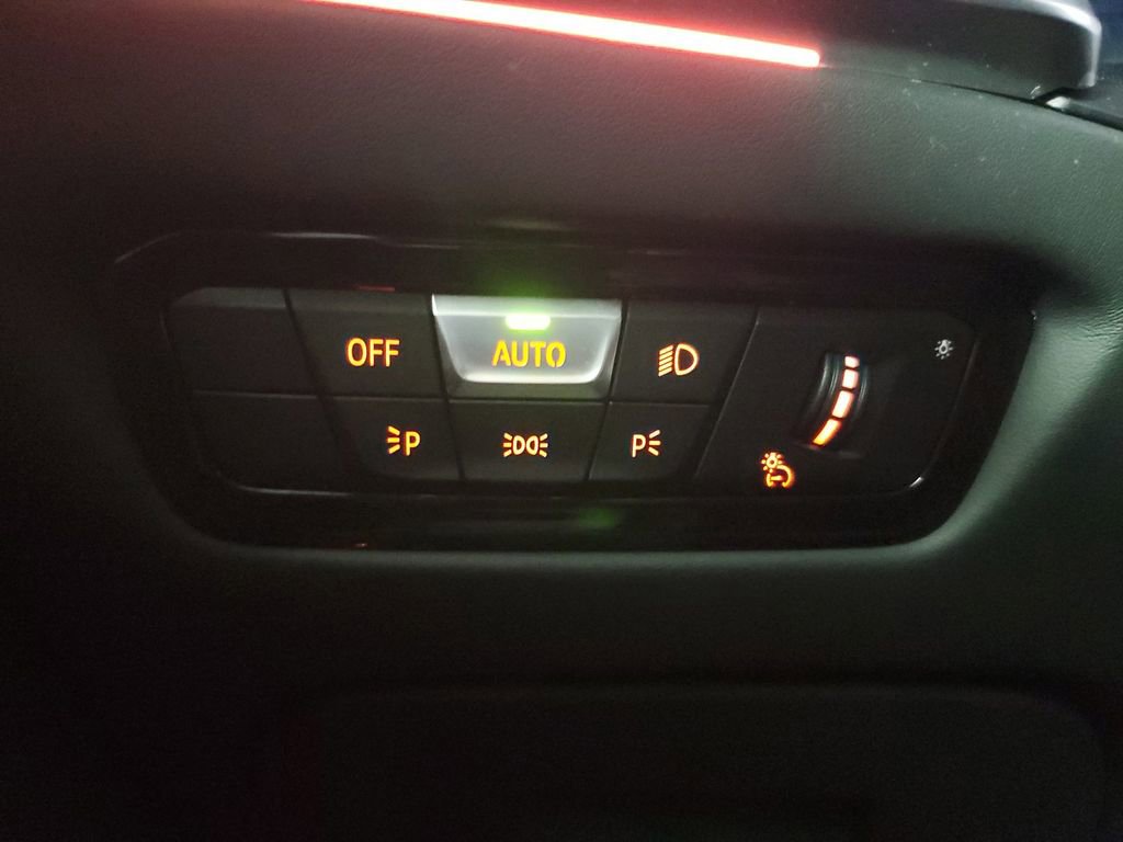 Used 2021 BMW M4 Base w/ Parking Assistance Package image 29