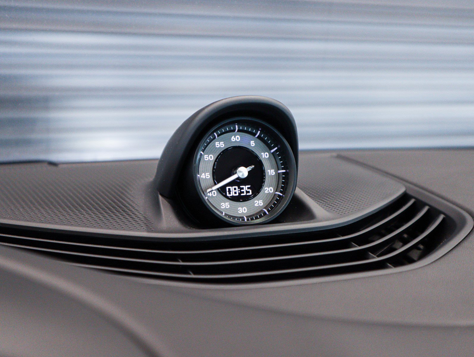 Used 2025 Porsche Taycan Turbo S image 23