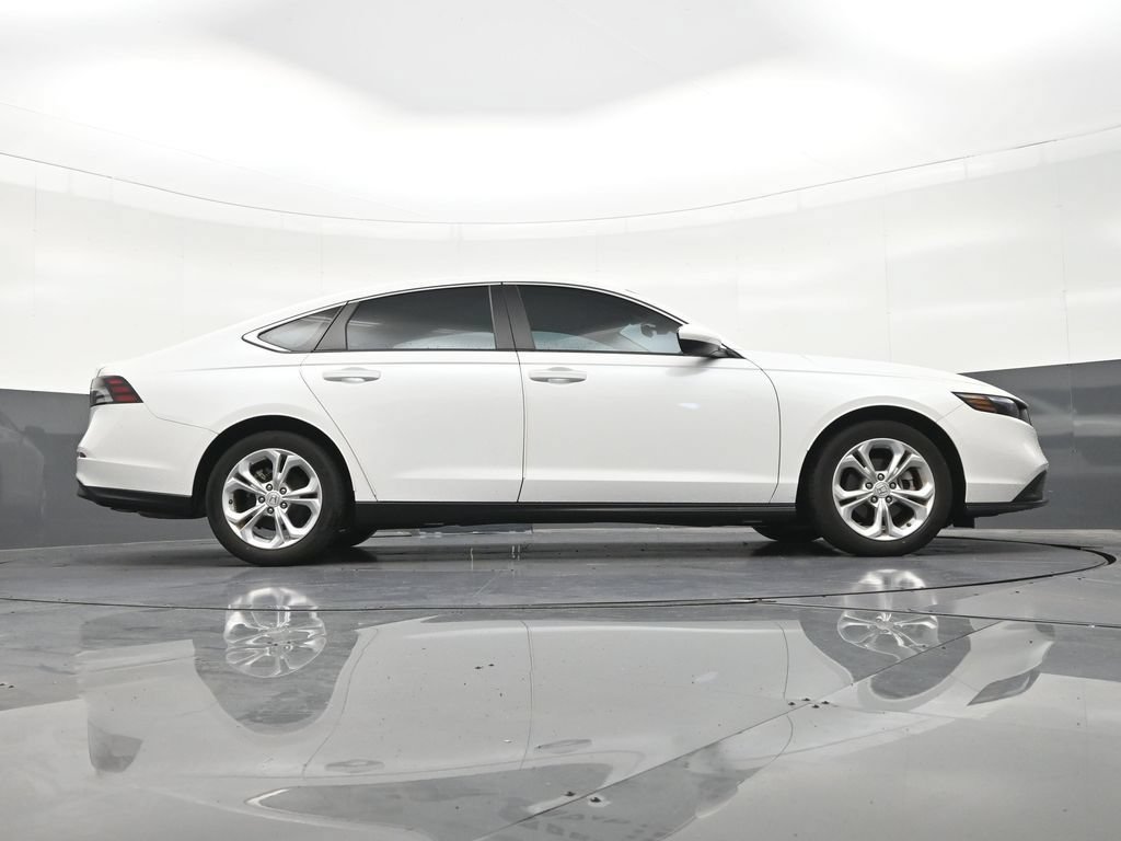 Used 2023 Honda Accord LX image 28
