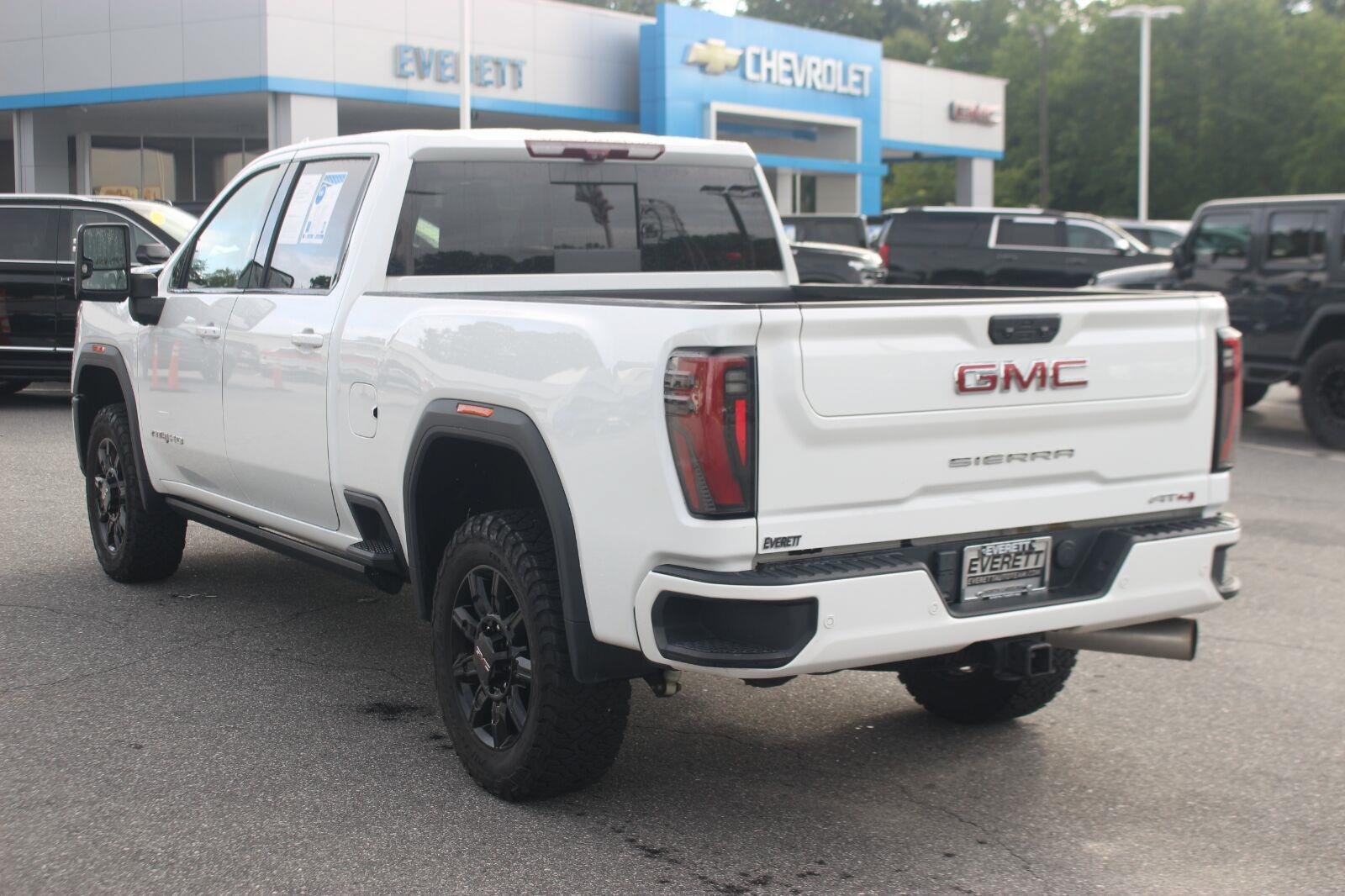 Used 2024 GMC Sierra 3500 AT4 w/ AT4 Premium Plus Package AWD/4WD image 5