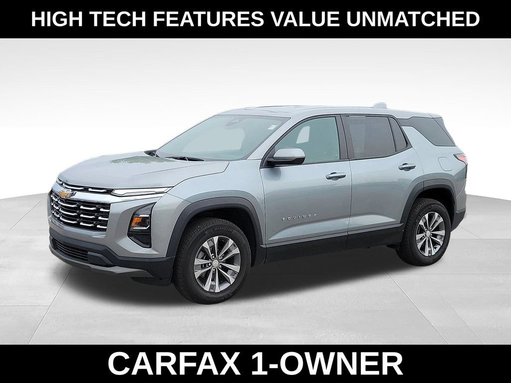 Used 2025 Chevrolet Equinox LT AWD/4WD image 2