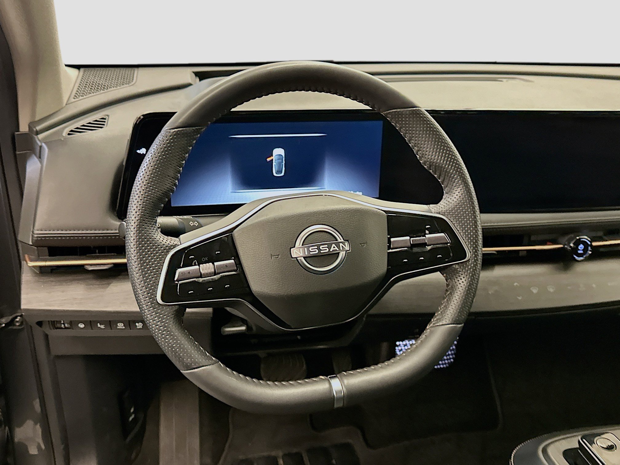 Used 2024 Nissan Ariya AWD image 18