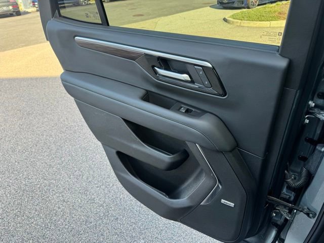 Used 2025 Chevrolet Tahoe LT w/ Comfort Package image 33