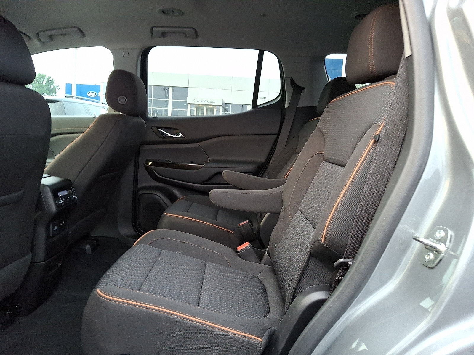 Used 2023 GMC Acadia AT4 AWD/4WD image 10