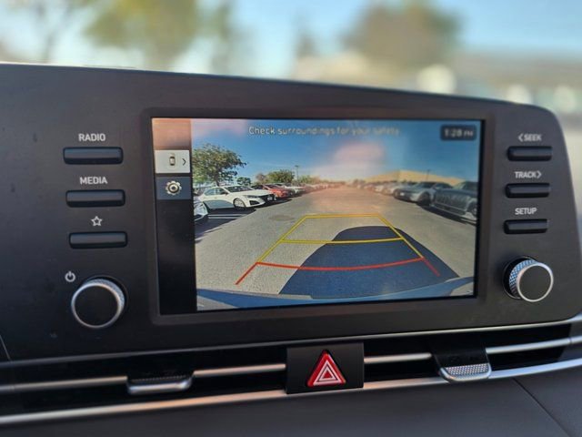 Certified 2025 Hyundai Elantra Sport image 25