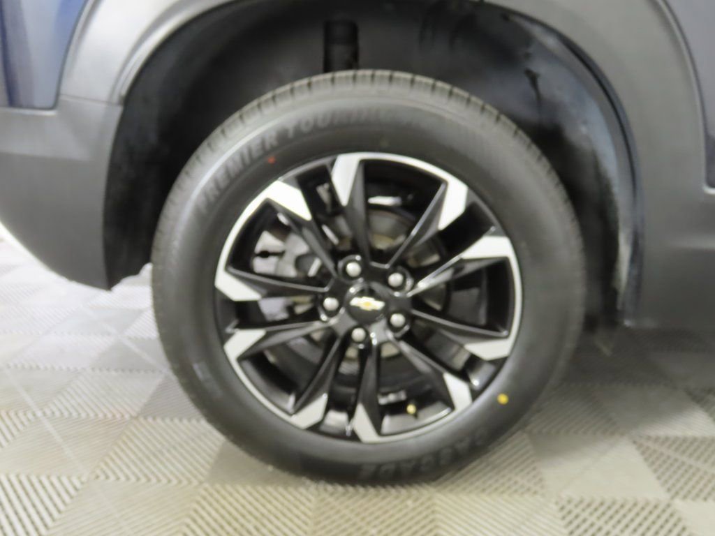 Used 2021 Chevrolet TrailBlazer LT w/ Convenience Package image 30