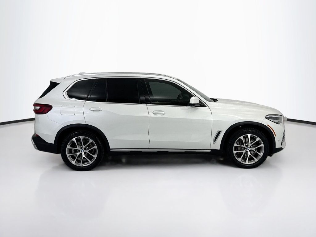 Used 2021 BMW X5 xDrive45e w/ Premium Package AWD/4WD image 4