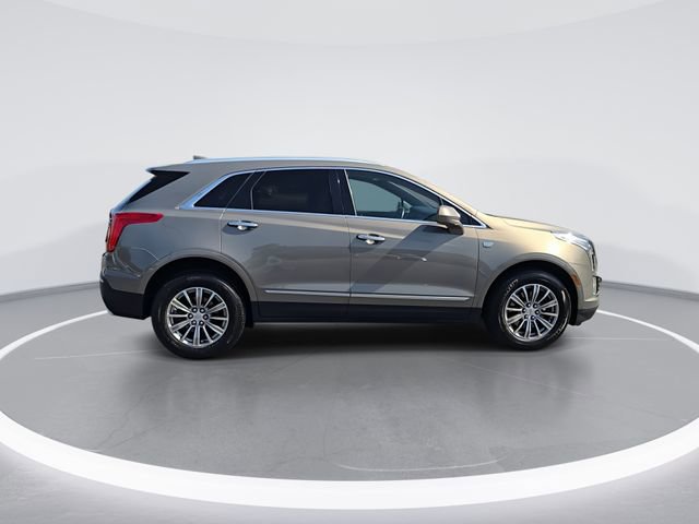 Used 2017 Cadillac XT5 Luxury w/ Driver Awareness Package image 9