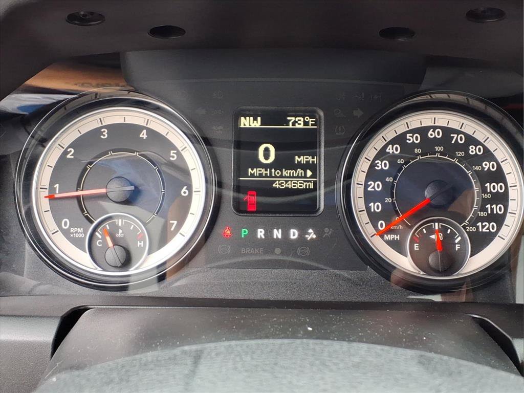 Used 2024 RAM 1500 Classic SLT AWD/4WD image 13