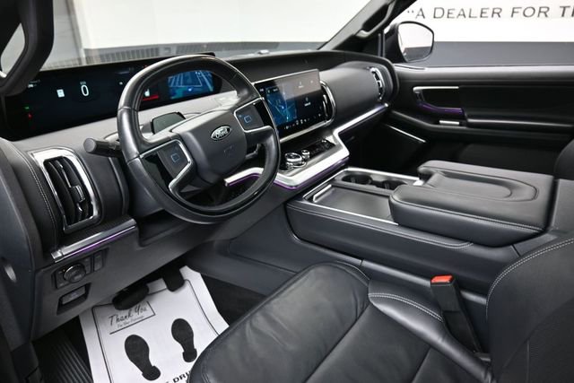 Used 2025 Ford Expedition Max Platinum w/ Stealth Appearance Package AWD/4WD image 19
