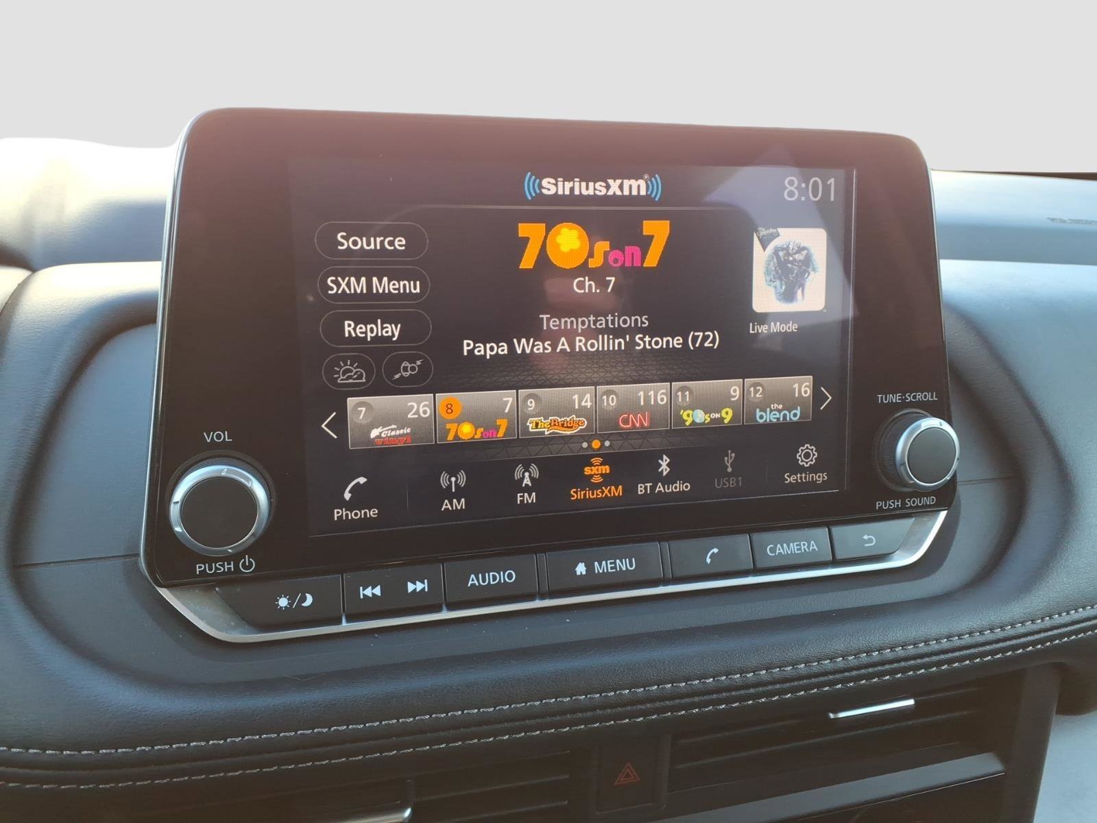 Certified 2025 Nissan Rogue SV image 22