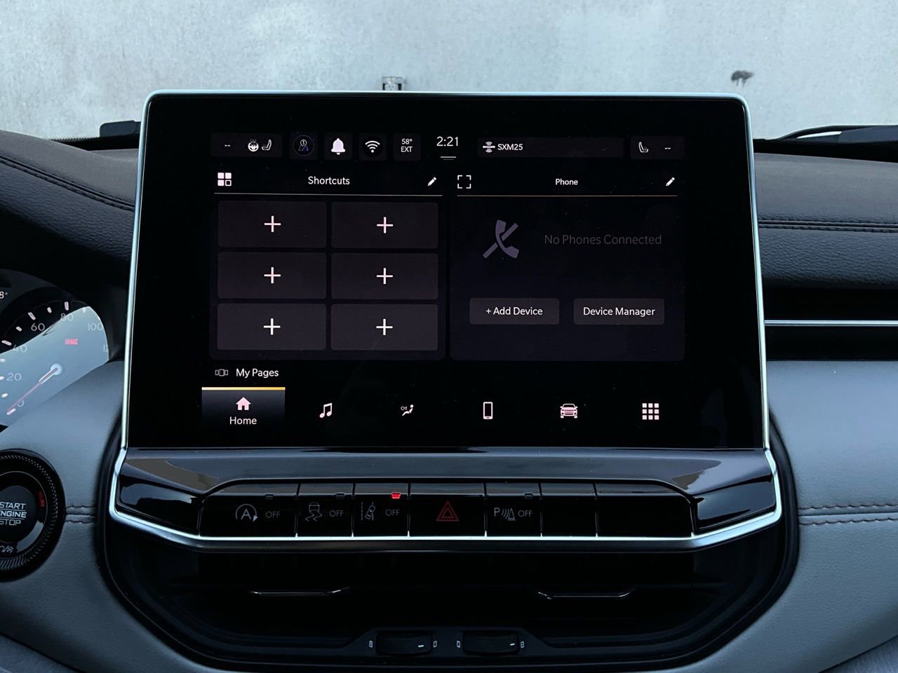 Used 2025 Jeep Compass Limited image 30