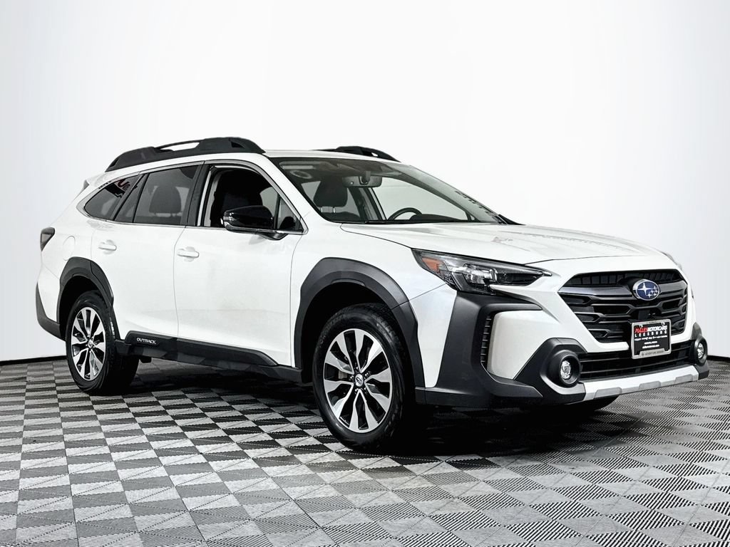 Used 2025 Subaru Outback Limited AWD/4WD image 1