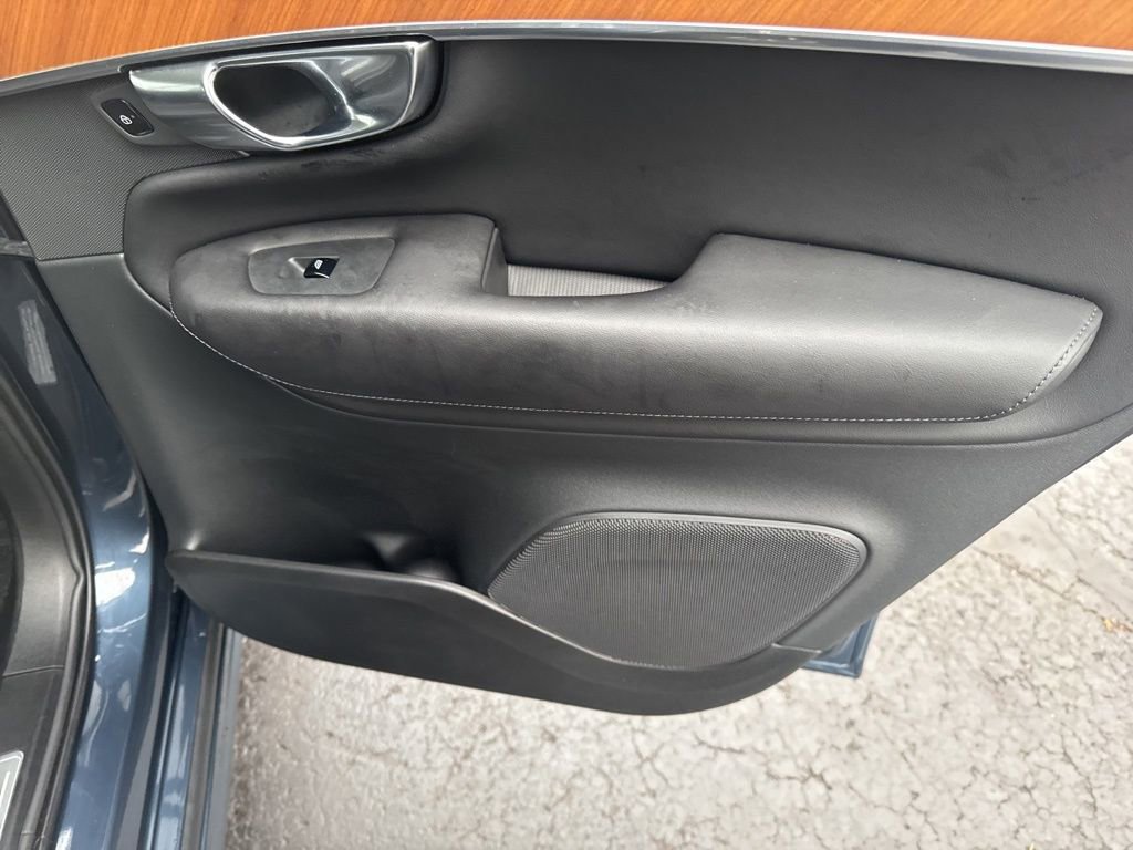 Used 2025 Volvo XC90 B5 Plus w/ Protection Package Premier image 42