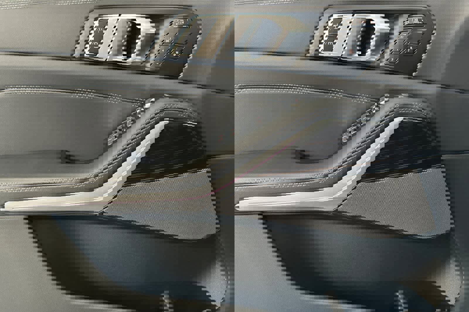 Used 2024 BMW X7 xDrive40i image 12