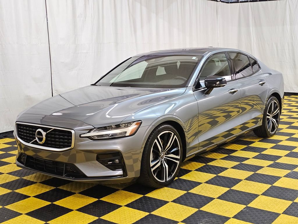 Used 2019 Volvo S60 T5 R-Design image 7