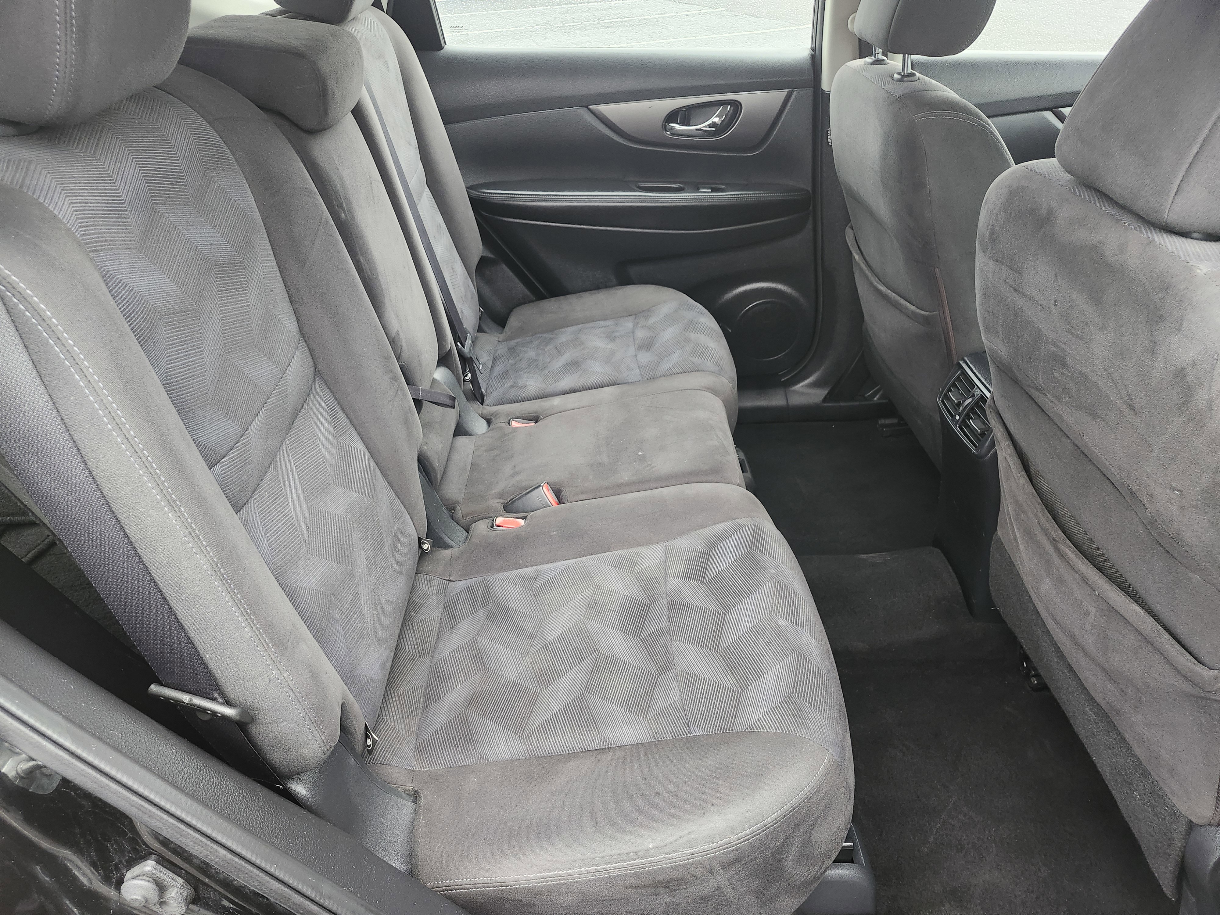 Used 2015 Nissan Rogue S AWD/4WD image 17