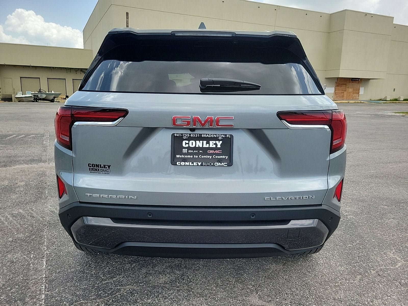 New 2027 GMC Terrain Elevation w/ Elevation Premium Package FWD image 5