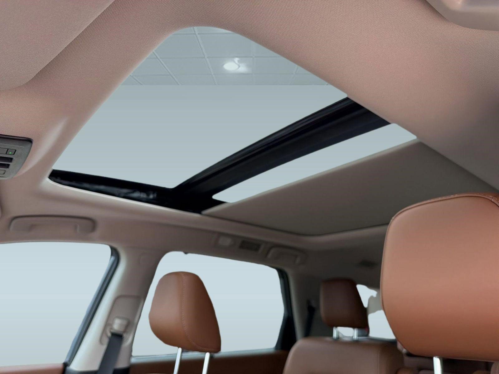 New 2026 Nissan Pathfinder Platinum w/ Lighting Package image 15