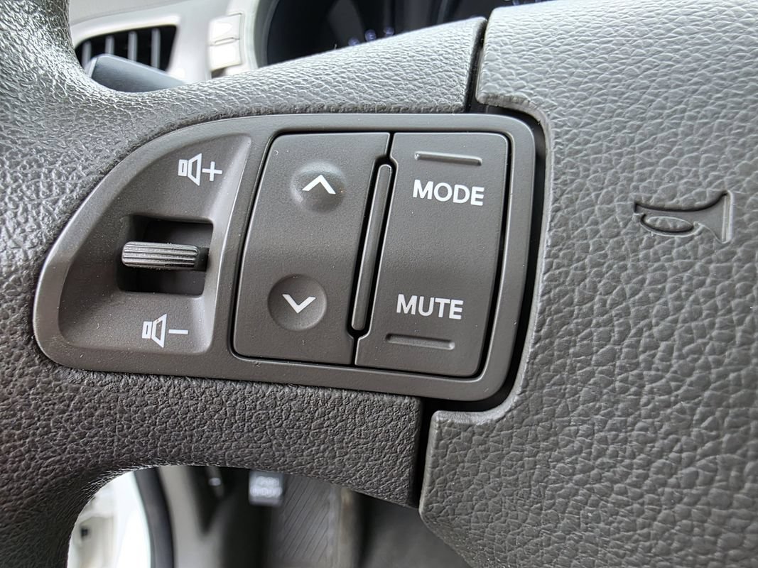 Used 2011 Kia Sportage LX FWD image 31